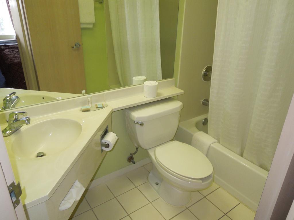 Travelodge - Cincinnati Sharonville Kamer foto