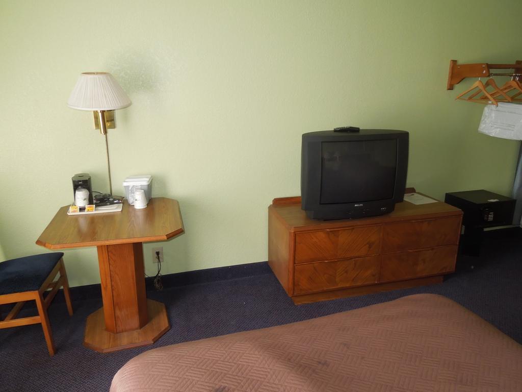 Travelodge - Cincinnati Sharonville Kamer foto