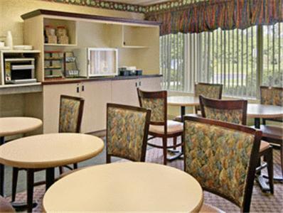 Travelodge - Cincinnati Sharonville Restaurant foto